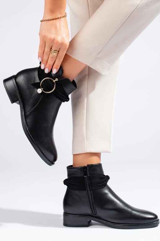 Dámske čižmy plochý čierna