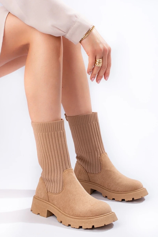 zo semišu dámske čižmy s pružným... zo semišu dámske čižmy s pružným...