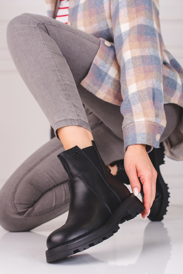 čierna Dámske čižmy z eko kože 2