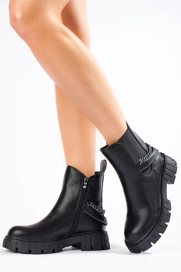 Dámske čižmy s reťazou čierna 2