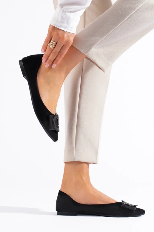 vyrobené zo semišovej baleríny... vyrobené zo semišovej baleríny...