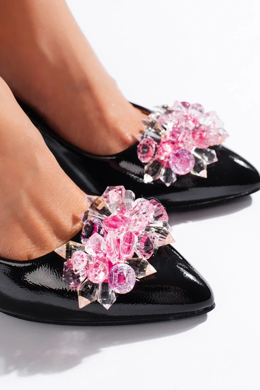 čierne vysoké podpätky so štýlovými... čierne vysoké podpätky so štýlovými...