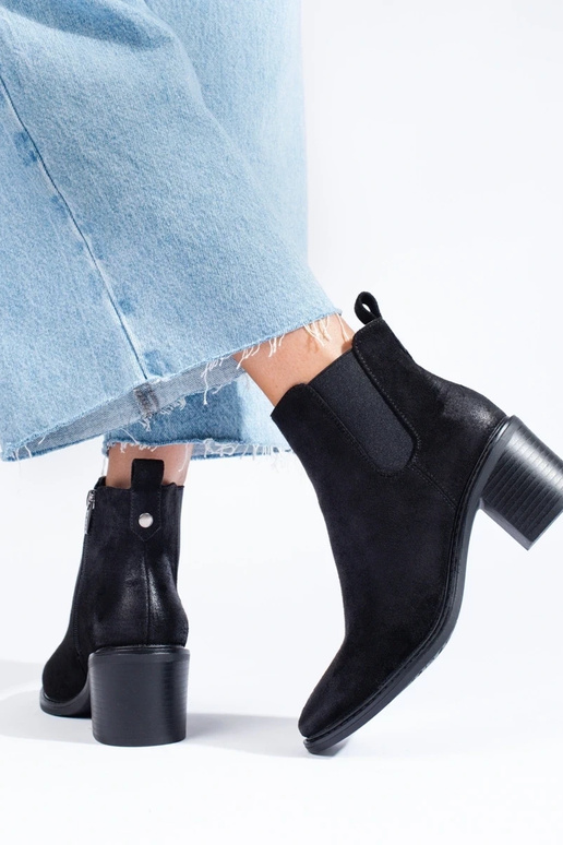 čierna Dámske čižmy na päte čierna Dámske čižmy na päte