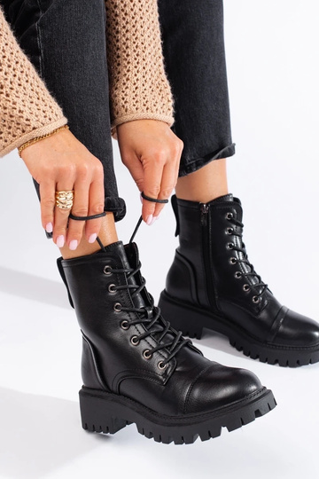 čierna dámske čižmy z eko kože 2