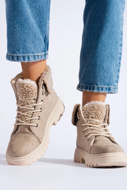 Dámske členkové topánky s ovčou... Dámske členkové topánky s ovčou...