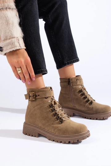 zo semišu čižmy 2