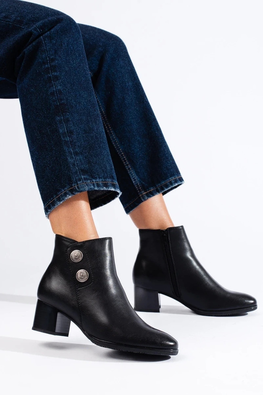 Klasické čierne dámske topánky na...