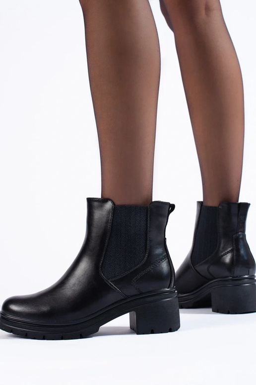 čierna Dámske čižmy na päte čierna Dámske čižmy na päte