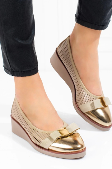 Topánky na vysokom opätku... 2