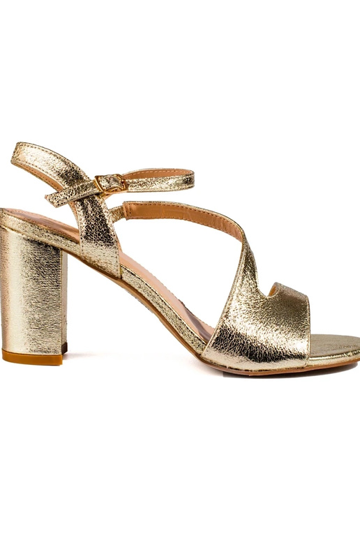 elegantné sandále na podpätku pre...