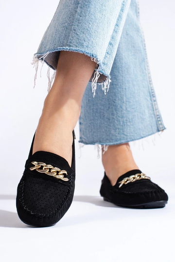 prelamovanými prvkami... 2