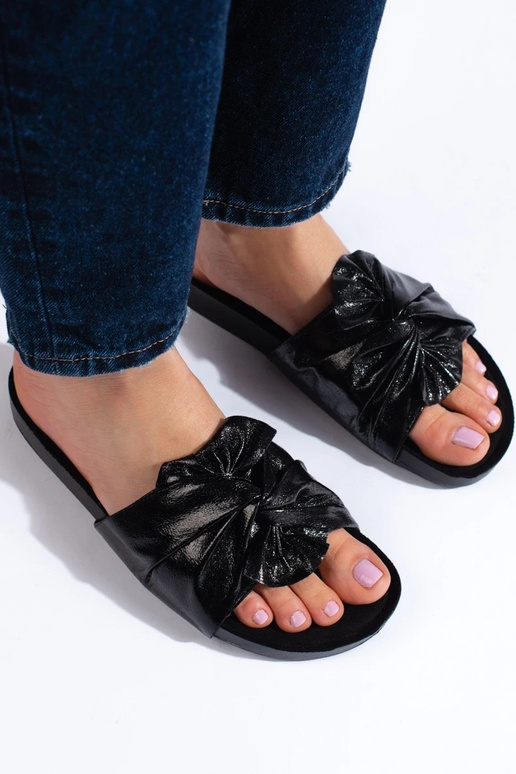 Papuče čiernej farby Shelovet