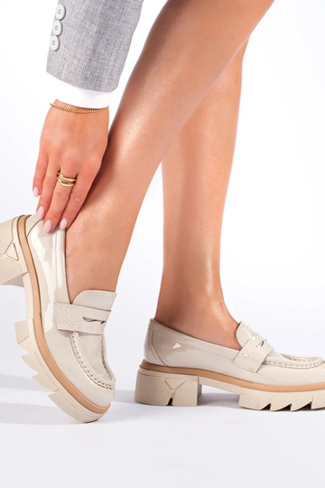 béžové mokasíny s... 2