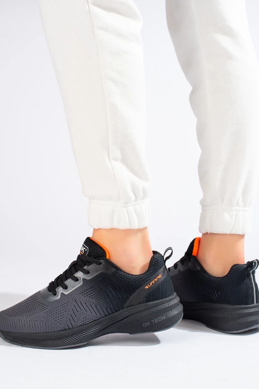 športová obuv DK sivej farby