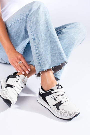 Športový štýl bielo-čierne... 2