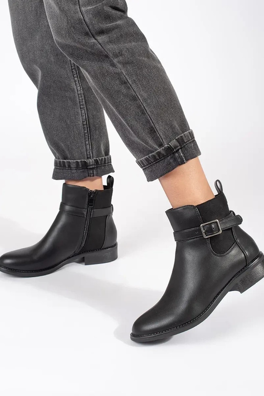 Klasický model čiernych dámskych topánok Klasický model čiernych dámskych topánok