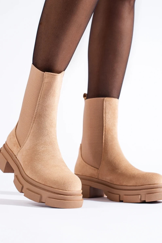 Čižmy Dámske topánky z béžového semišu Čižmy Dámske topánky z béžového semišu