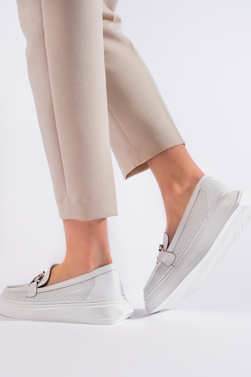 biele dámske mokasíny