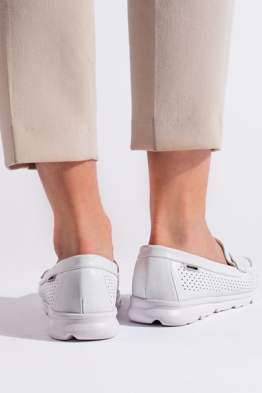 biele dámske mokasíny