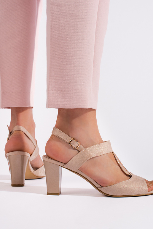 sandále so zlatým podpätkom sandále so zlatým podpätkom