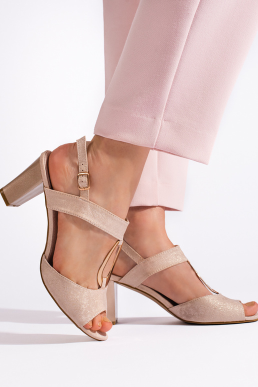 sandále so zlatým podpätkom sandále so zlatým podpätkom