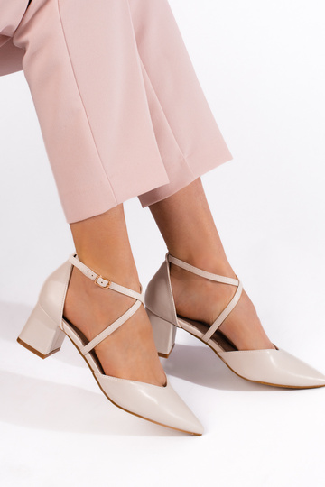 slonovinové sandále 2