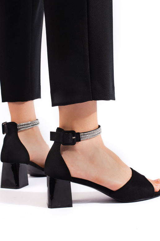 sandále v čiernej farbe sandále v čiernej farbe