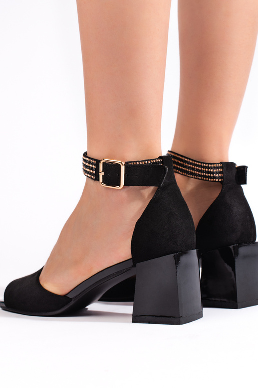 čierne sandále na nízkom podpätku čierne sandále na nízkom podpätku