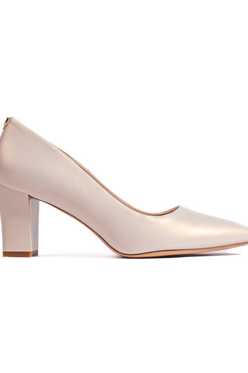 Elegantný štýl béžových...