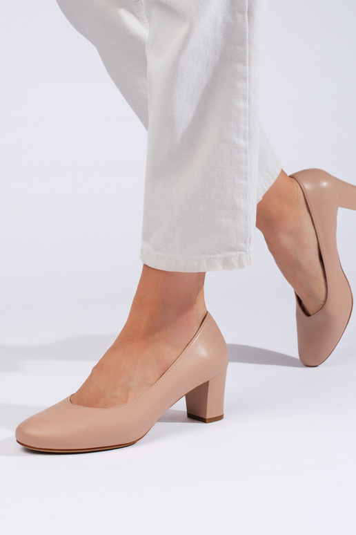 Elegantné béžové vysoké podpätky