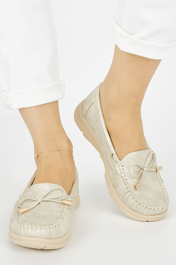 zlatej farby pohodlné... 2