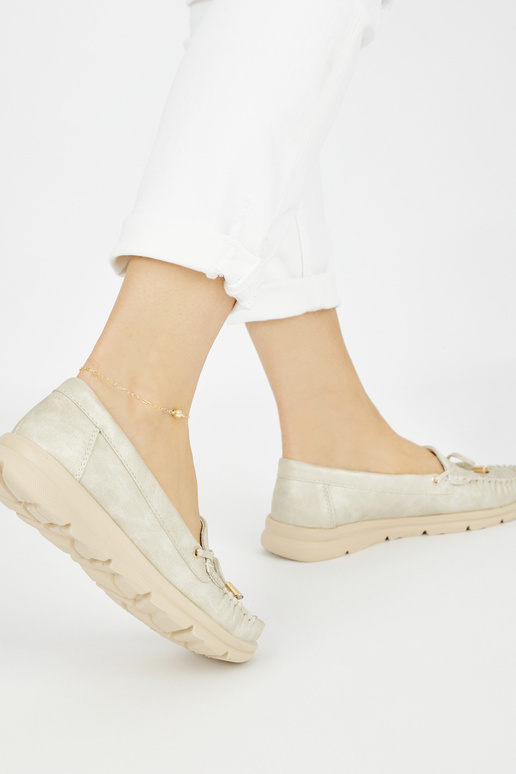 zlatej farby pohodlné Dámske mokasíny... zlatej farby pohodlné Dámske mokasíny...