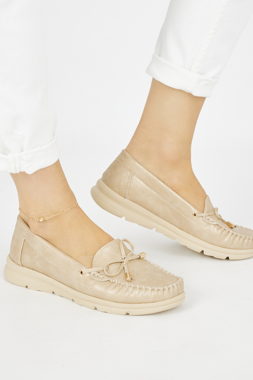 zlatej farby pohodlné Dámske mokasíny... zlatej farby pohodlné Dámske mokasíny...