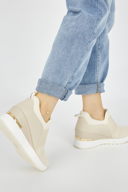 slonovina Tenisky model obuvi na kline slonovina Tenisky model obuvi na kline