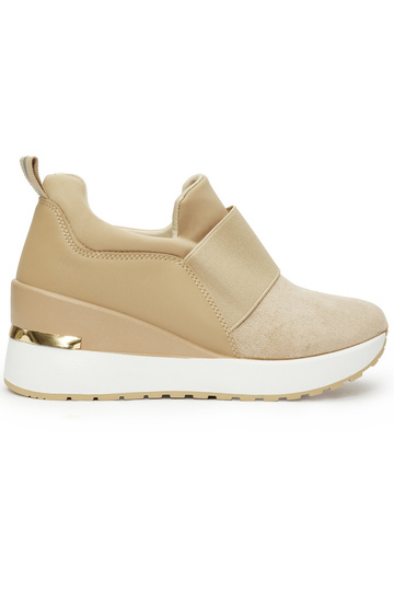 Hnedá farba zo semišu...