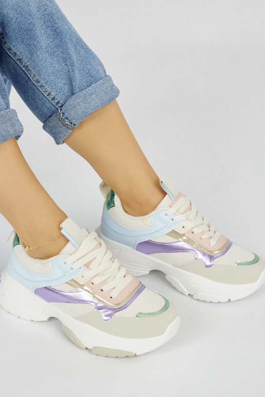 Rôzne farby dámske tenisky na hrubej...