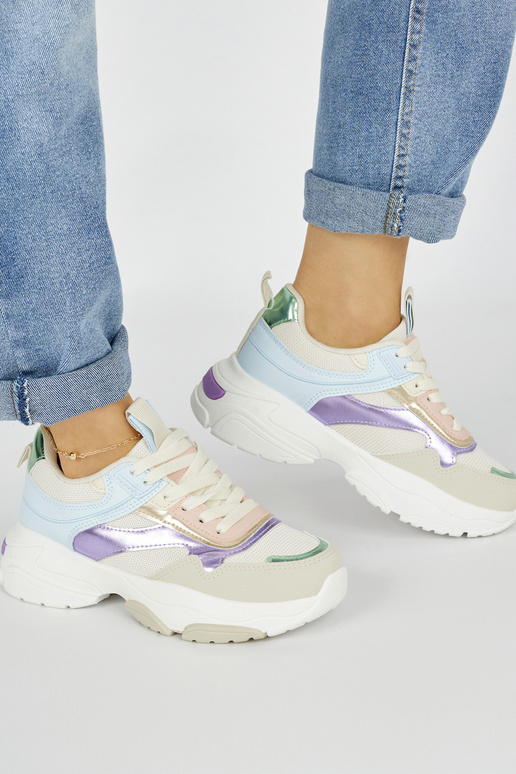 Rôzne farby dámske tenisky na hrubej...