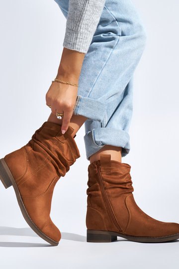 hnedé semišové dámske topánky 2