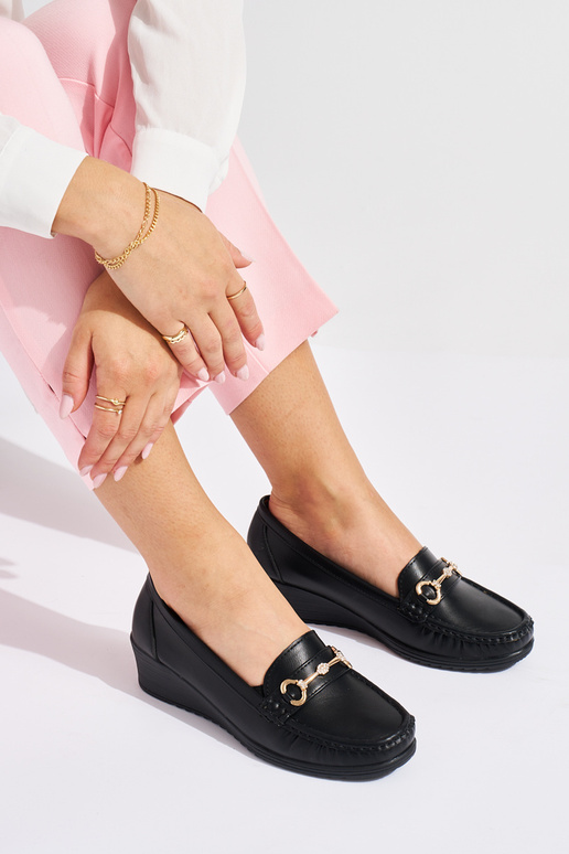 čierne dámske mokasíny na kline so...