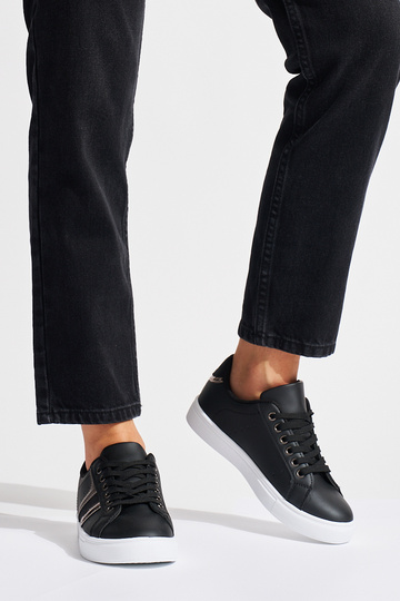 čierne pohodlné športové... 2