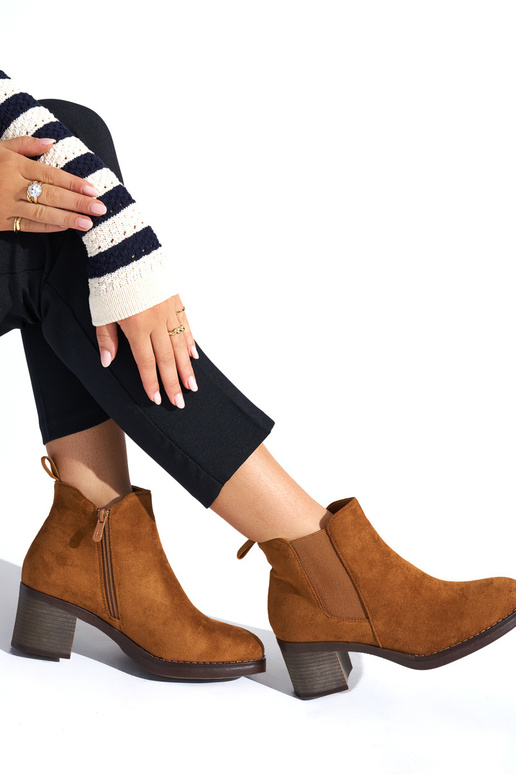 hnedé klasické čižmy hnedé klasické čižmy