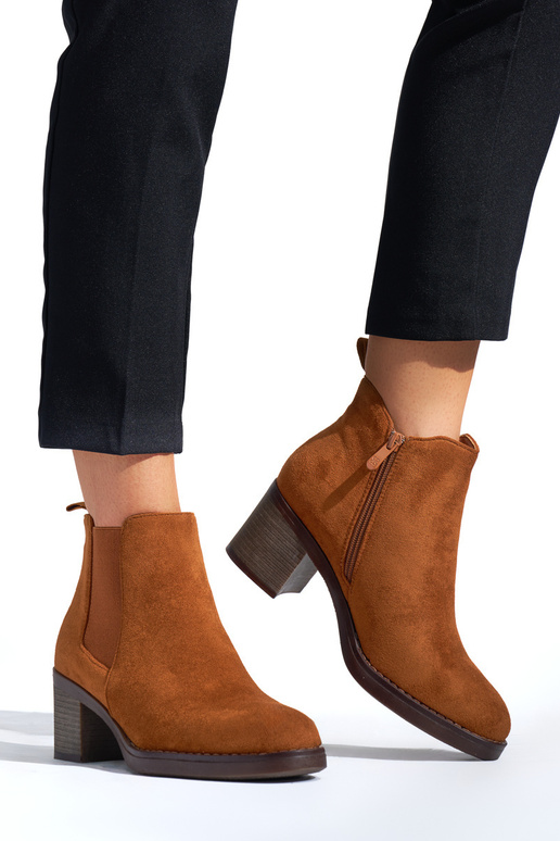 hnedé klasické čižmy hnedé klasické čižmy