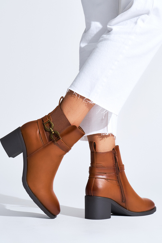 hnedé dámske topánky na podpätku hnedé dámske topánky na podpätku