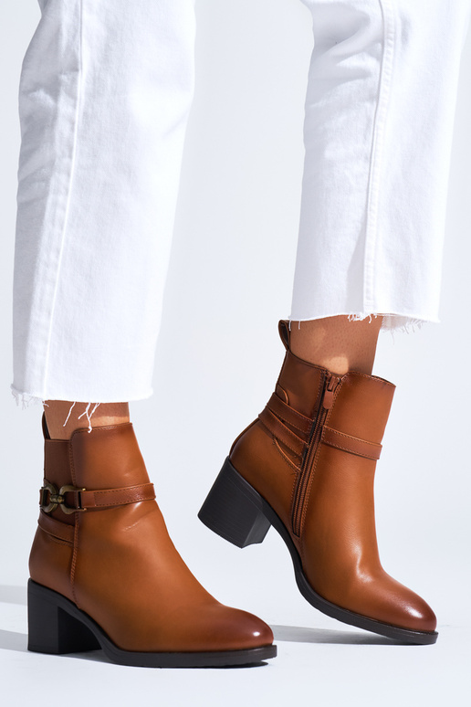 hnedé dámske topánky na podpätku hnedé dámske topánky na podpätku