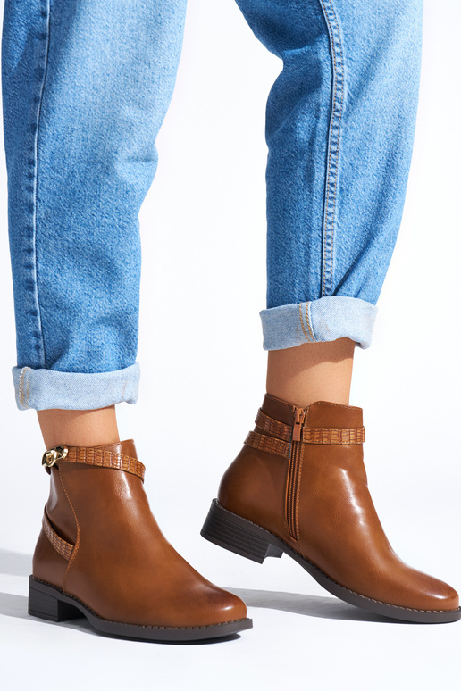 hnedé dámske topánky na nízkom opätku hnedé dámske topánky na nízkom opätku