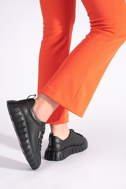 čierne kožené členkové čižmy s...