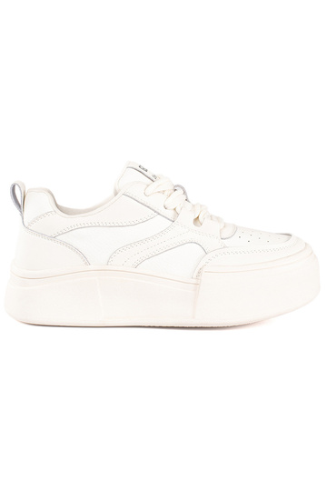 Biely klasický model...