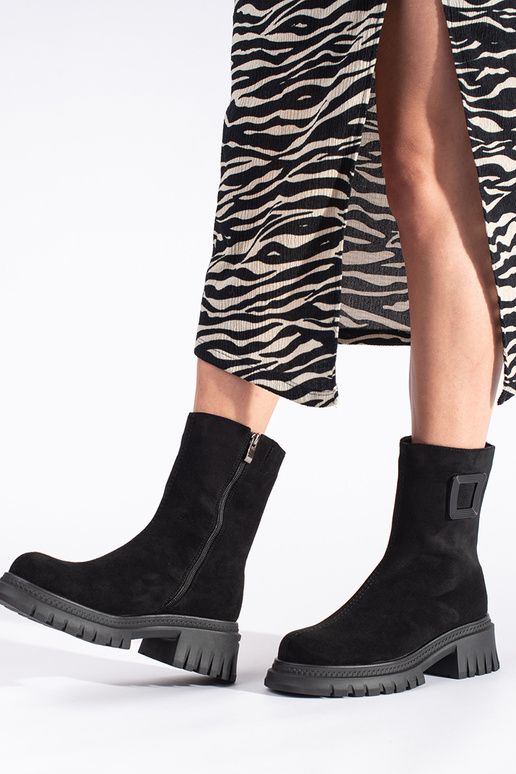 čierne dámske topánky na hrubej podrážke