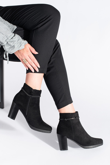 Semišové elegantné čižmy... 2