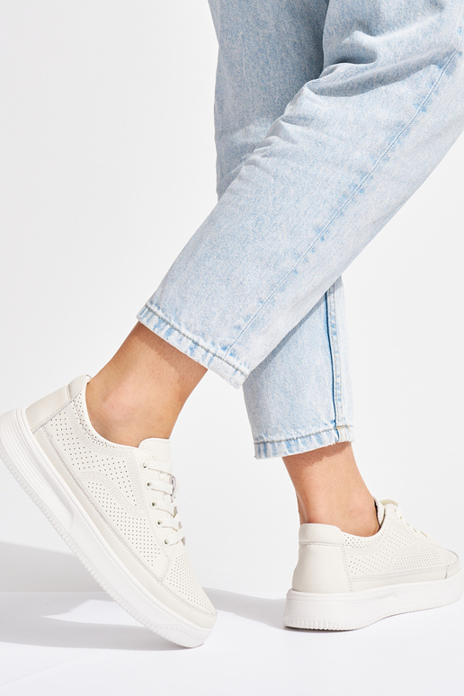 Prelamované kožené topánky v bielej... Prelamované kožené topánky v bielej...